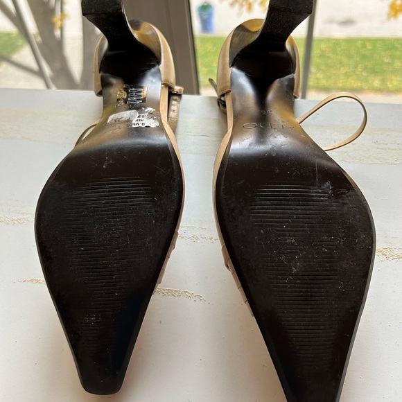 Heels for the Fall - Picture 4 of 4